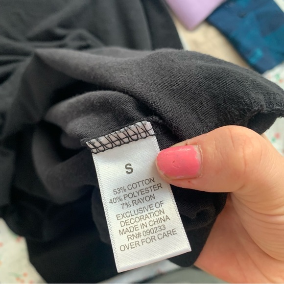 ✅ Essentials Fear Of God Men’s Tee Plain Black - Picture 5 of 9